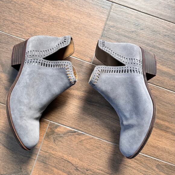 Lucky Brand Bustina Suede V Slit Slip On Gray Booties Ankle Boots Size 8.5 Boho - Picture 7 of 9